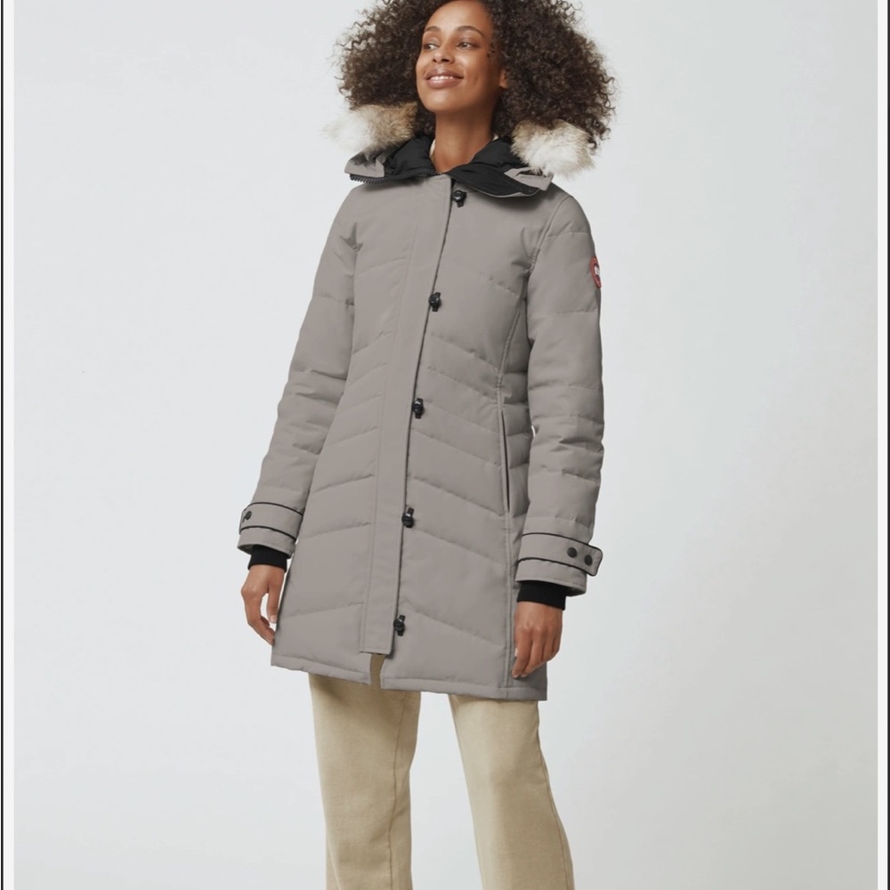 Canada Goose Coat (Excellent Condition)